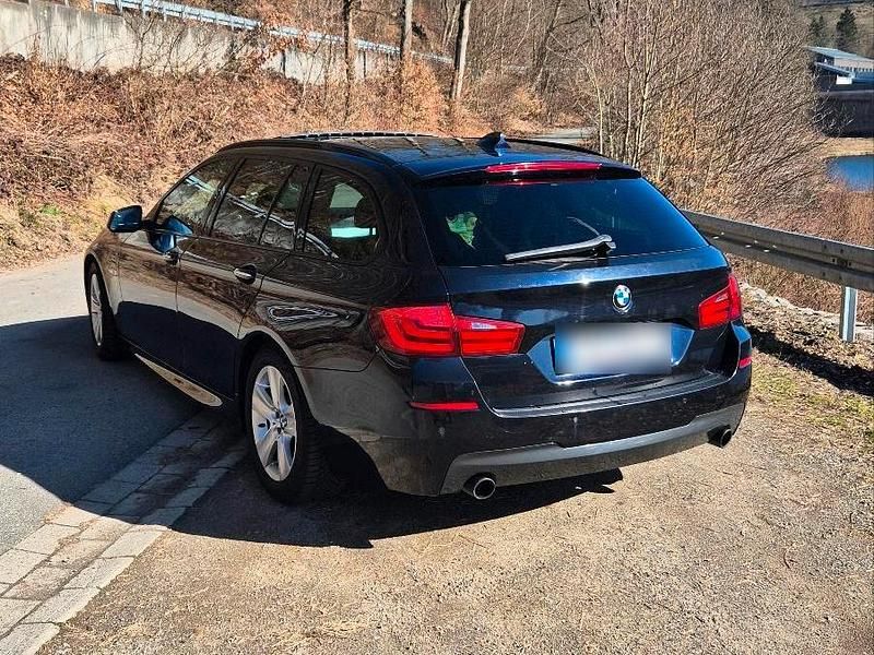 Gebraucht BMW 535 Comfort Edition 313 PS (230 kW) 2012 Blau Kombi