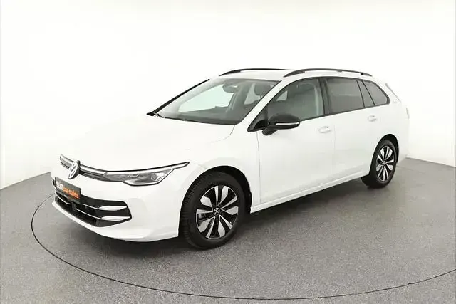 Second-hand VW Golf VIII Goal 150 CP (110 kW) 2025 Alb Break