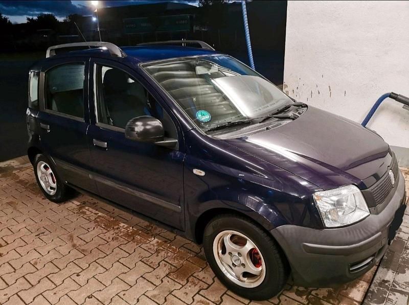 Blau Gebraucht 2010 Fiat Panda Kleinwagen | 2.340 € (Fairer Preis) - Bild 1/4