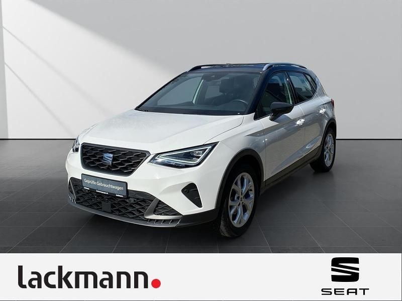 Weiss Gebraucht 2023 Seat Arona FR SUV | 17.990 € (Guter Preis) - Bild 1/4