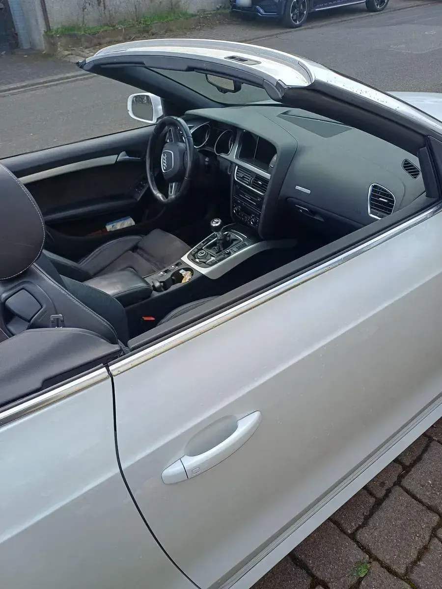 Gebraucht Audi A5 Cabriolet S-Line 170 PS (125 kW) 2011 Weiß Cabrio