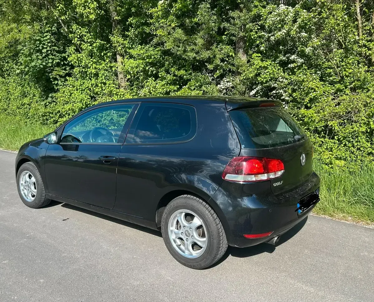 Używany VW Golf 105 KM (77 kW) 2010 Czarny Coupe