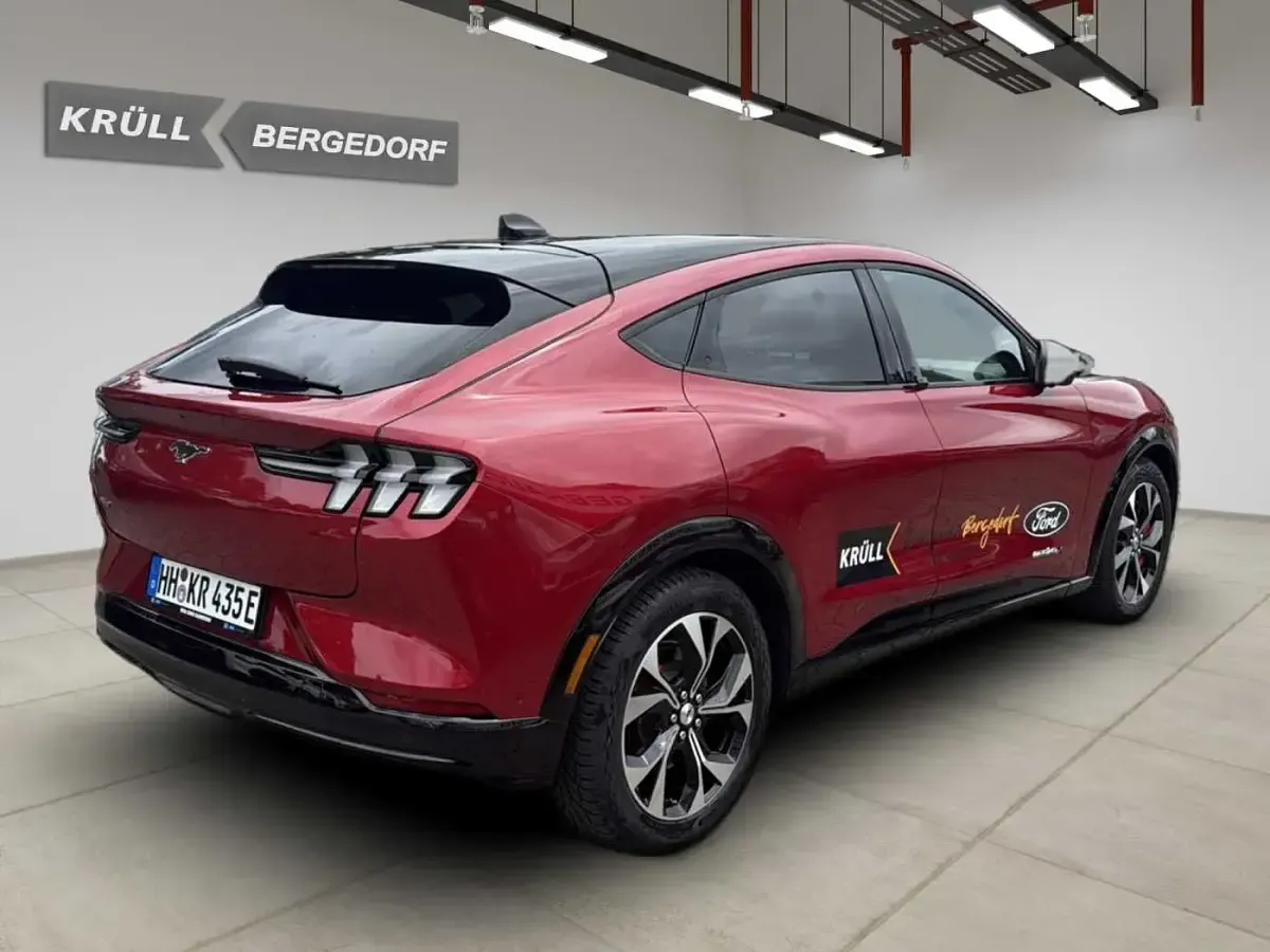 Gebraucht Ford Mustang Mach-E Extended Range 258 kW (351 PS) 2025 Rot SUV