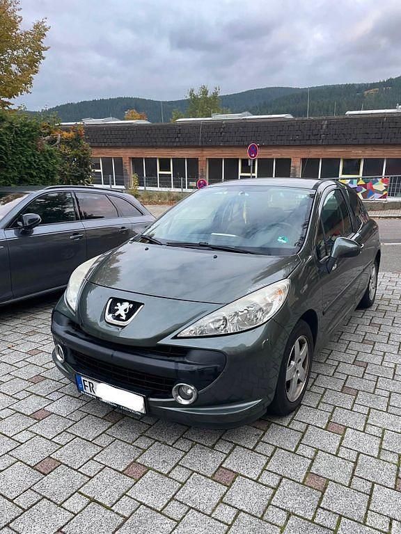 Grau Gebraucht 2008 Peugeot 207 Urban Move Limousine | 2.399 € (Fairer Preis) - Bild 1/4