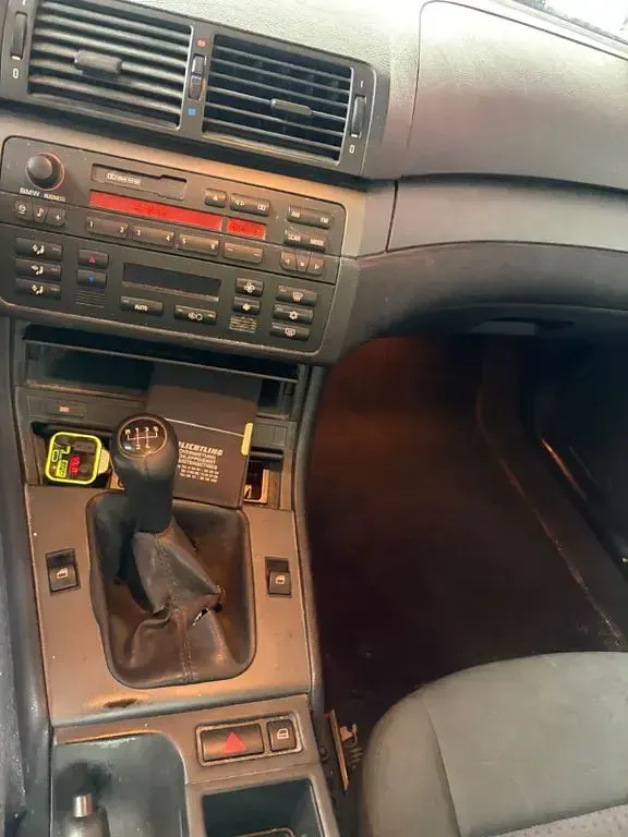 Gebraucht BMW 325 Sport Line 192 PS (141 kW) 2003 Silber Limousine