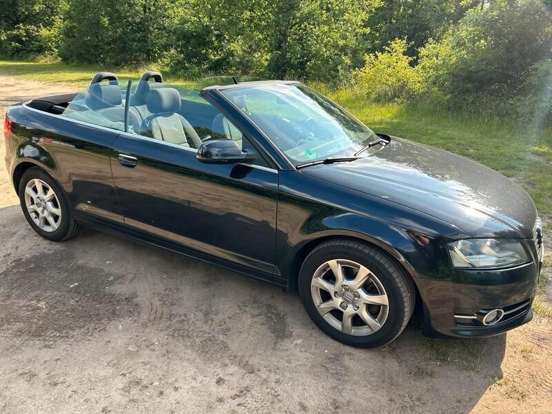 Schwarz Gebraucht 2011 Audi A3 Cabriolet Attraction Cabrio | 5.500 € (Guter Preis) - Bild 1/4