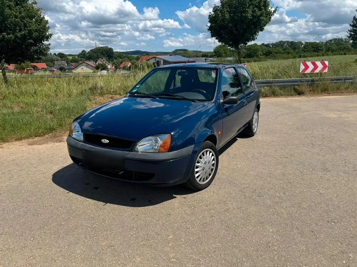 Gebraucht Ford Fiesta 60 PS (44 kW) 2001 Blau Kleinwagen