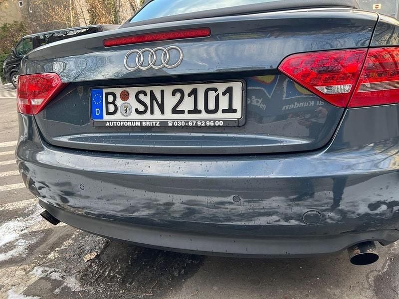 Gebraucht Audi A5 Cabriolet 243 PS (178 kW) 2011 Grau Cabrio