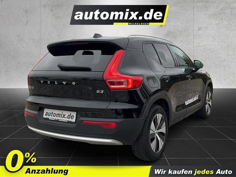 Gebraucht Volvo XC40 Core 163 PS (119 kW) 2023 Onyx black / SUV