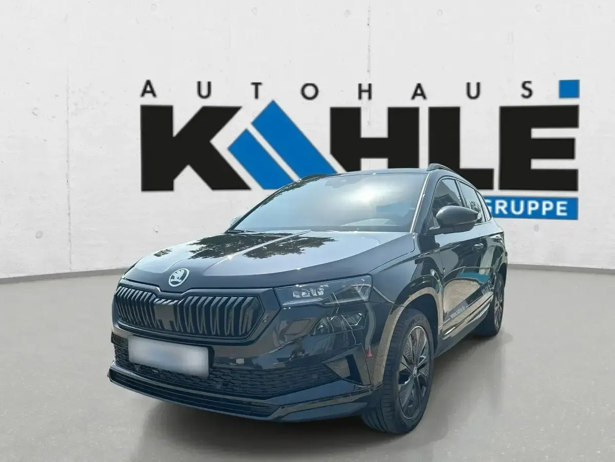 Gebraucht Skoda Karoq SportLine 150 PS (110 kW) 2025 Blackmagic perleffekt SUV