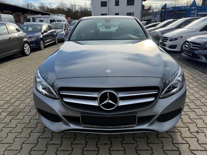 Gebraucht Mercedes C180 Avantgarde 156 PS (114 kW) 2016 Silber Limousine