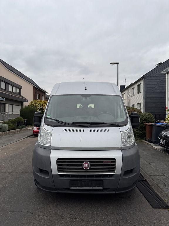 Gebraucht Fiat Ducato 158 PS (116 kW) 2009 Grau Van