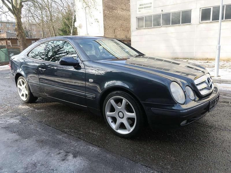 Gebraucht Mercedes CLK320 Elegance 218 PS (160 kW) 1997 Blau Coupé