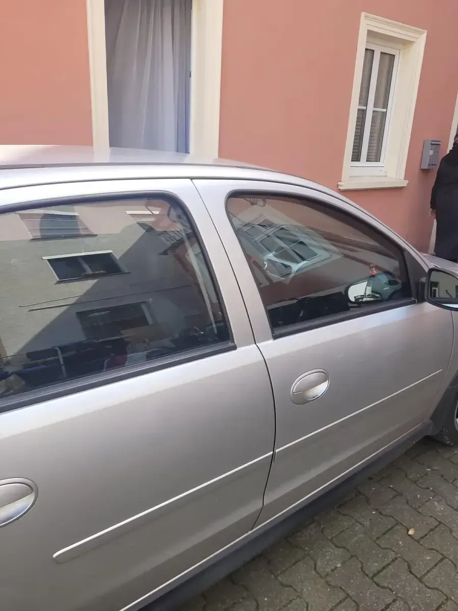 Gebraucht Opel Corsa 94 PS (69 kW) 2005 Silber Kleinwagen