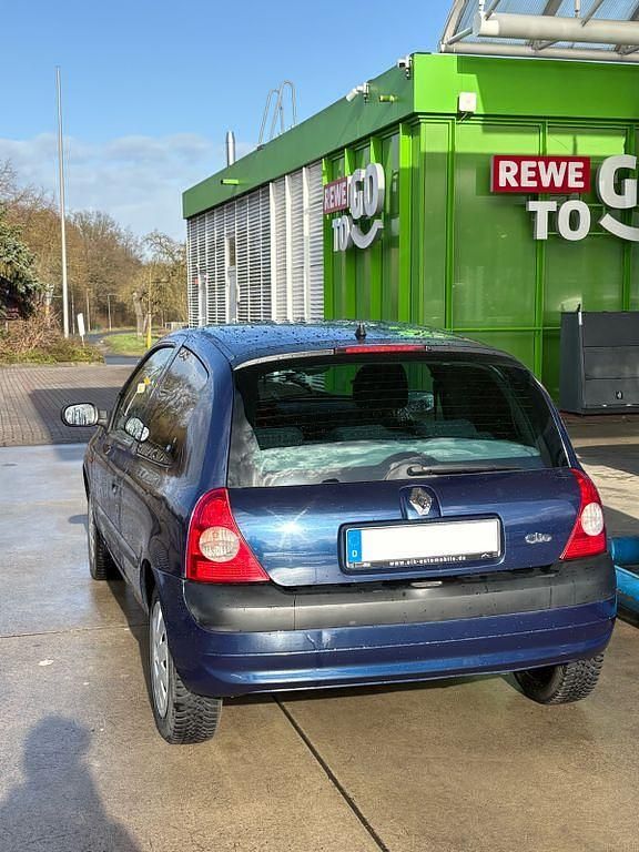 Gebraucht Renault Clio II Expression 58 PS (42 kW) 2002 Blau Limousine