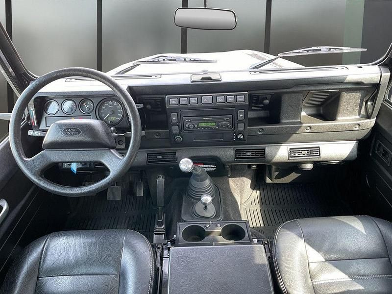 Gebraucht Land Rover Defender SE 122 PS (89 kW) 2006 Schwarz Limousine
