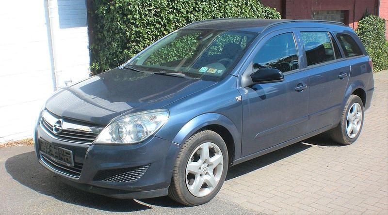 Blau Gebraucht 2008 Opel Astra Cosmo Kombi | 1.990 € (Fairer Preis) - Bild 1/4