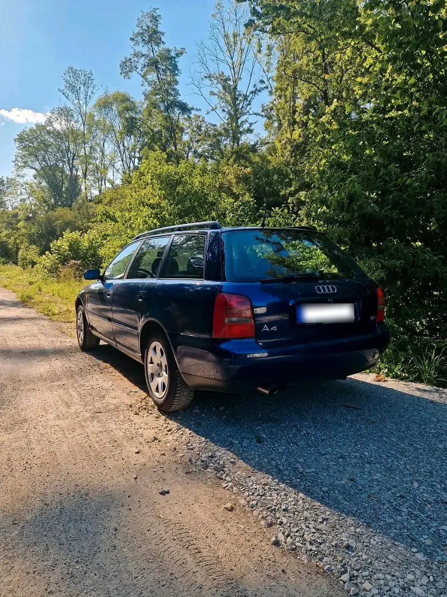 Brugt Audi A4 125 HK (91 kW) 1998 Blå Stationcar