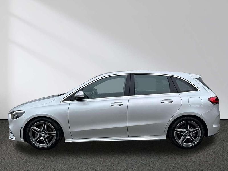 Gebraucht Mercedes B180 AMG line 116 PS (85 kW) 2021 Silber Kleinwagen