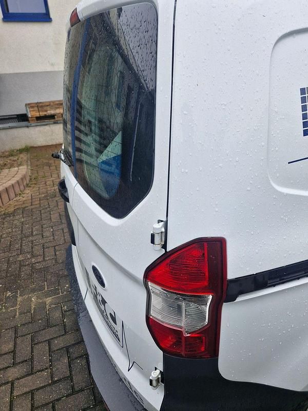 Gebraucht Ford Transit 75 PS (55 kW) 2017 Weiß Kombi