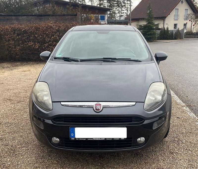 Gebraucht Fiat Punto 77 PS (56 kW) 2011 Schwarz Kleinwagen