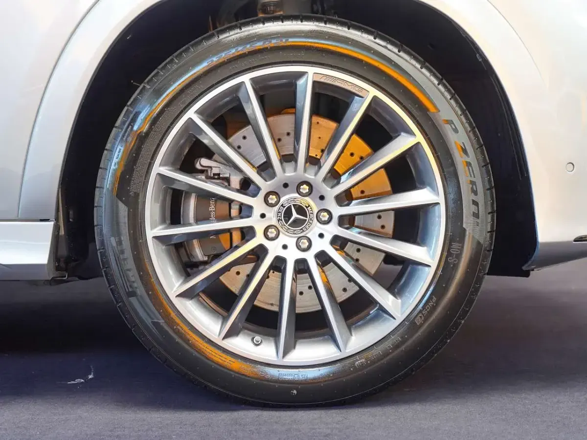 Gebraucht Mercedes GLE450 AMG Active 367 PS (269 kW) 2023 Silber SUV