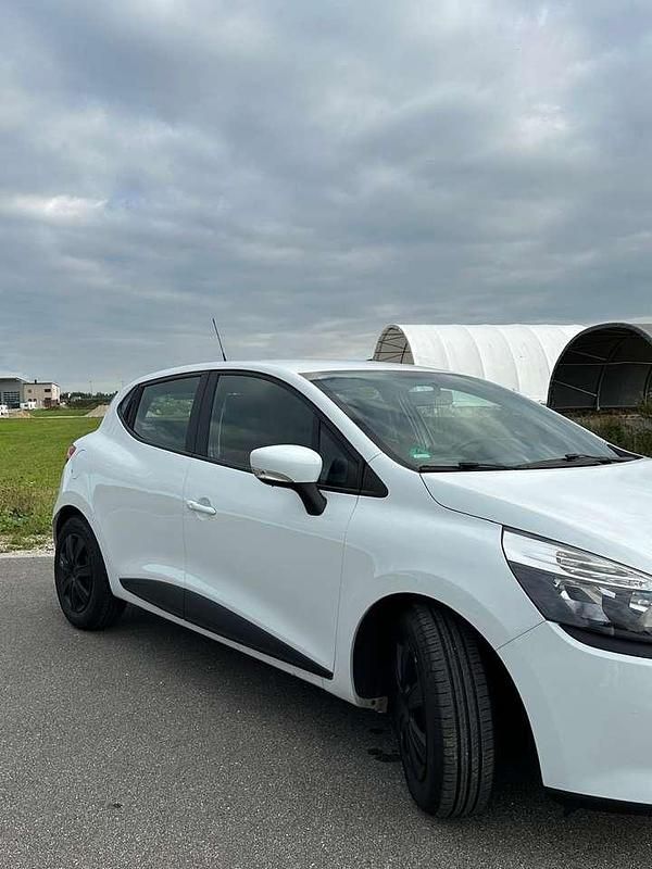 Gebraucht Renault Clio IV Initiale Paris 73 PS (53 kW) 2014 Limousine