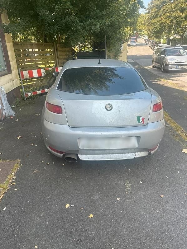 Silber Gebraucht 2006 Alfa Romeo GT Coupé | 3.500 € - Bild 1/4