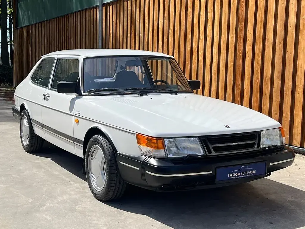 Gebraucht Saab 900 110 PS (80 kW) 1989 Weiß Limousine