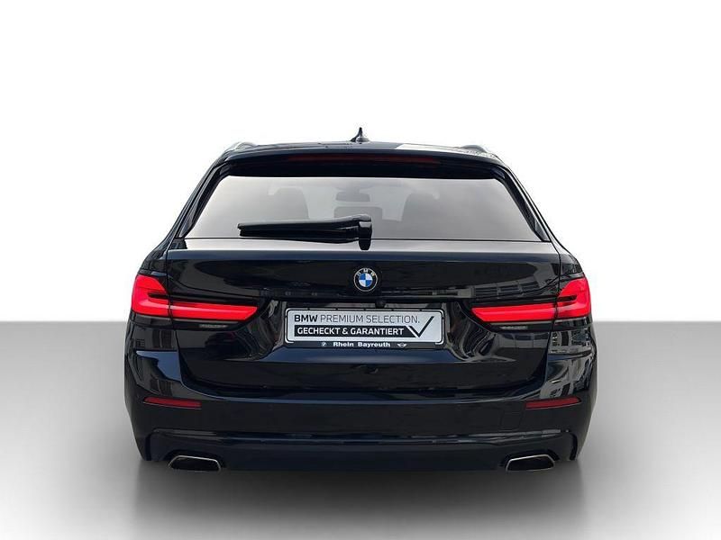 Gebraucht BMW 530 Performance 286 PS (210 kW) 2022 Schwarz uni Kombi