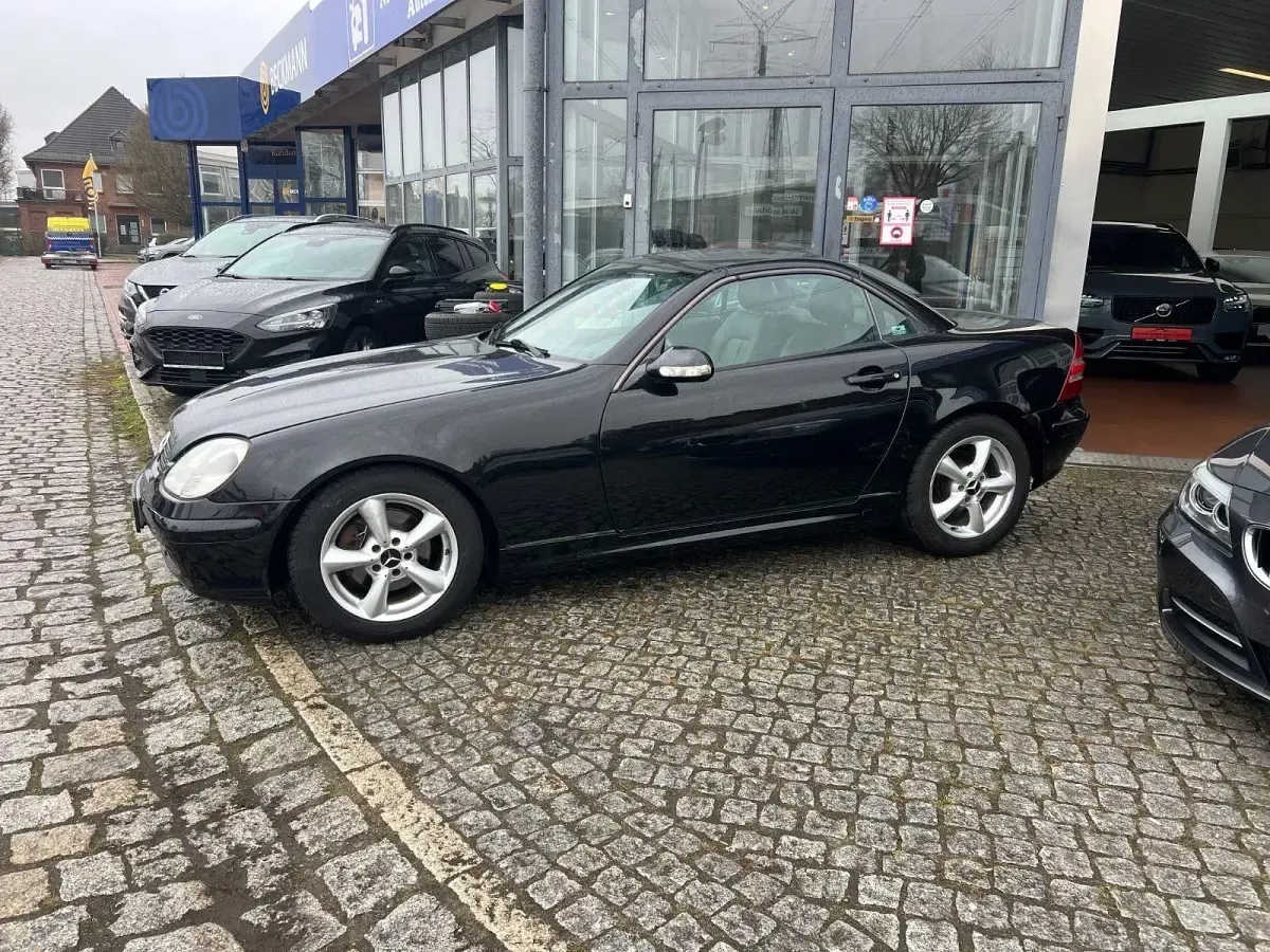 Gebraucht Mercedes SLK230 197 PS (144 kW) 2001 Schwarz Cabrio