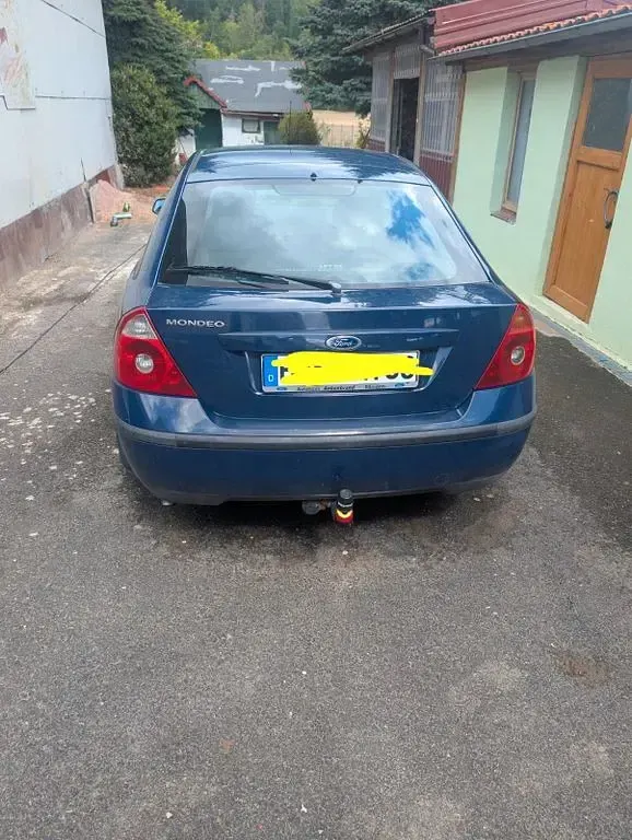 Gebraucht Ford Mondeo Ambiente 110 PS (80 kW) 2001 Blau Limousine