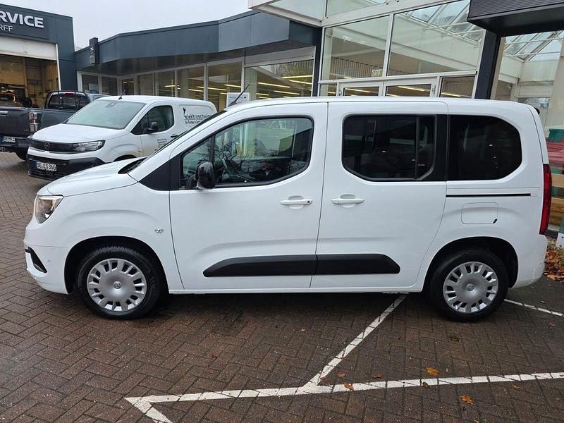 Gebraucht Opel Combo Life Elegance 131 PS (96 kW) 2021 Weiß Van / Kleinbus