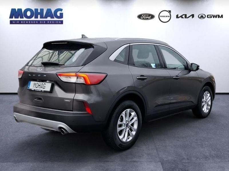 Gebraucht Ford Kuga Titanium 224 PS (164 kW) 2022 Grau SUV