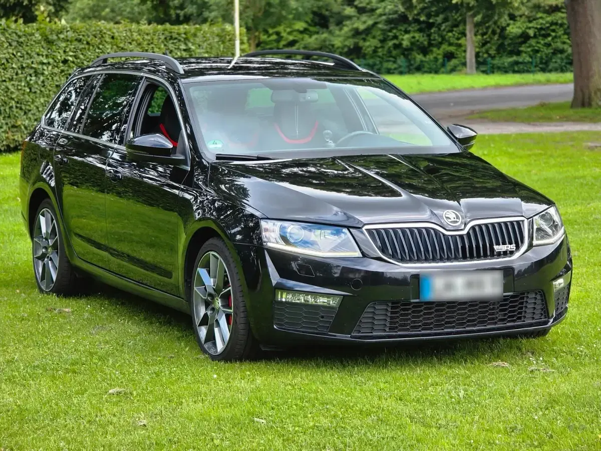 Gebraucht Skoda Octavia vRS 184 PS (135 kW) 2015 Schwarz Kombi