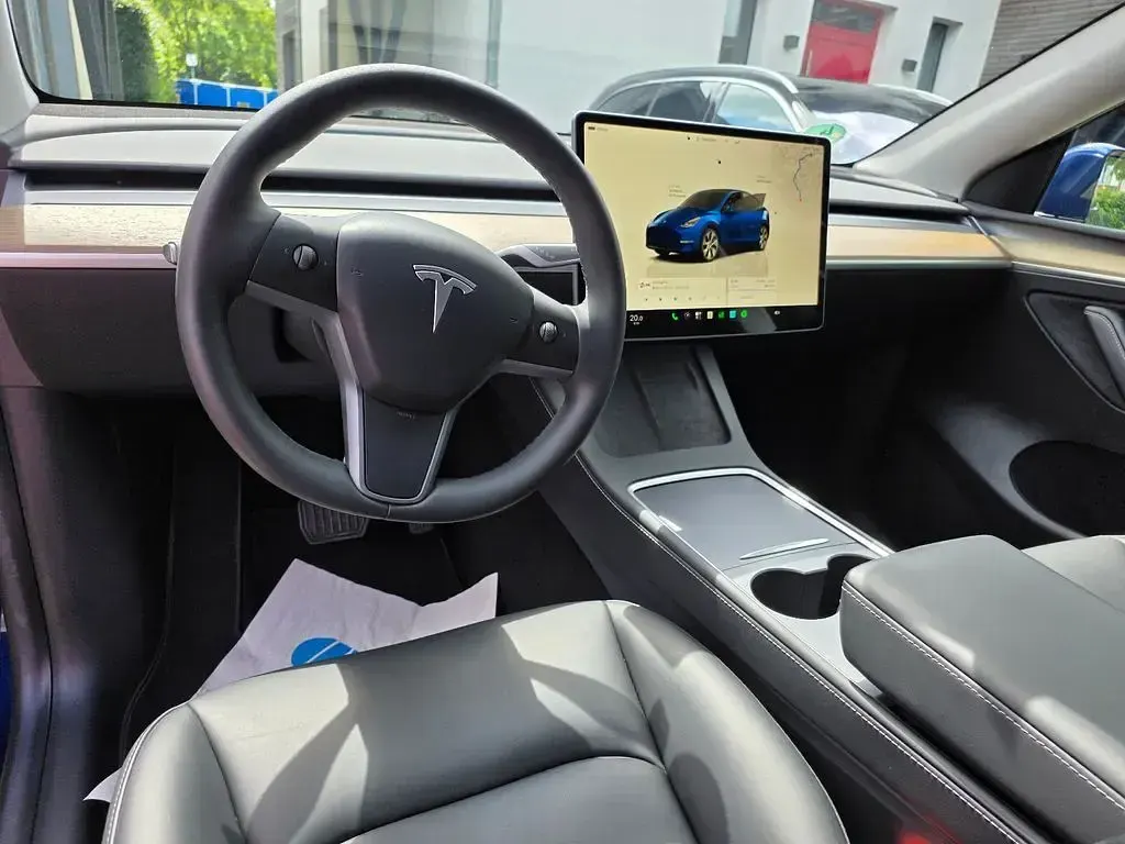 Gebraucht Tesla Model Y 219 kW (299 PS) 2023 Blau SUV