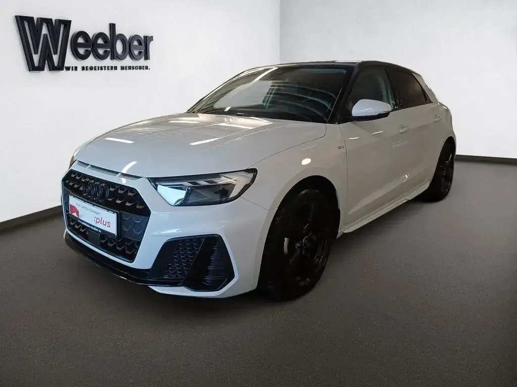 Gebraucht Audi A1 Design 95 PS (69 kW) 2025 Gletscherweiß (metallic) SUV