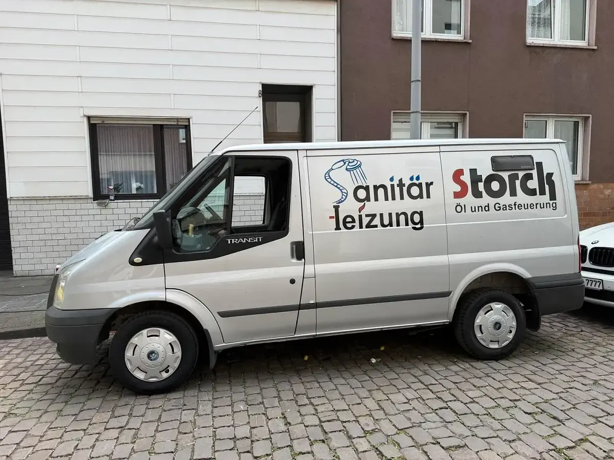 Gebraucht Ford Transit 85 PS (62 kW) 2010 Silber Van / Kleinbus