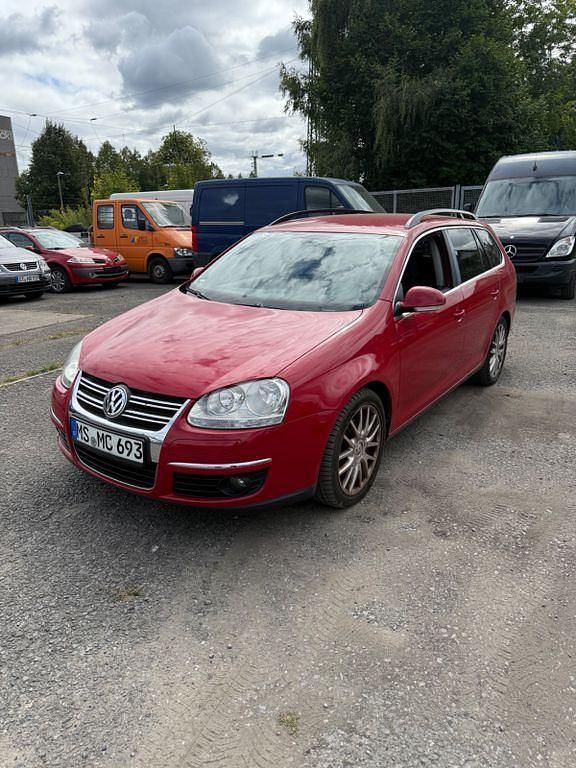 Gebraucht VW Golf V Comfortline 140 PS (102 kW) 2007 Rot Kombi