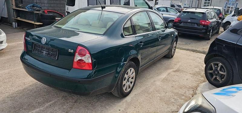 Gebraucht VW Passat Executive 131 PS (96 kW) 2003 Limousine