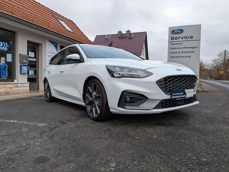 Gebraucht Ford Focus ST 280 PS (205 kW) 2022 Weiß Limousine