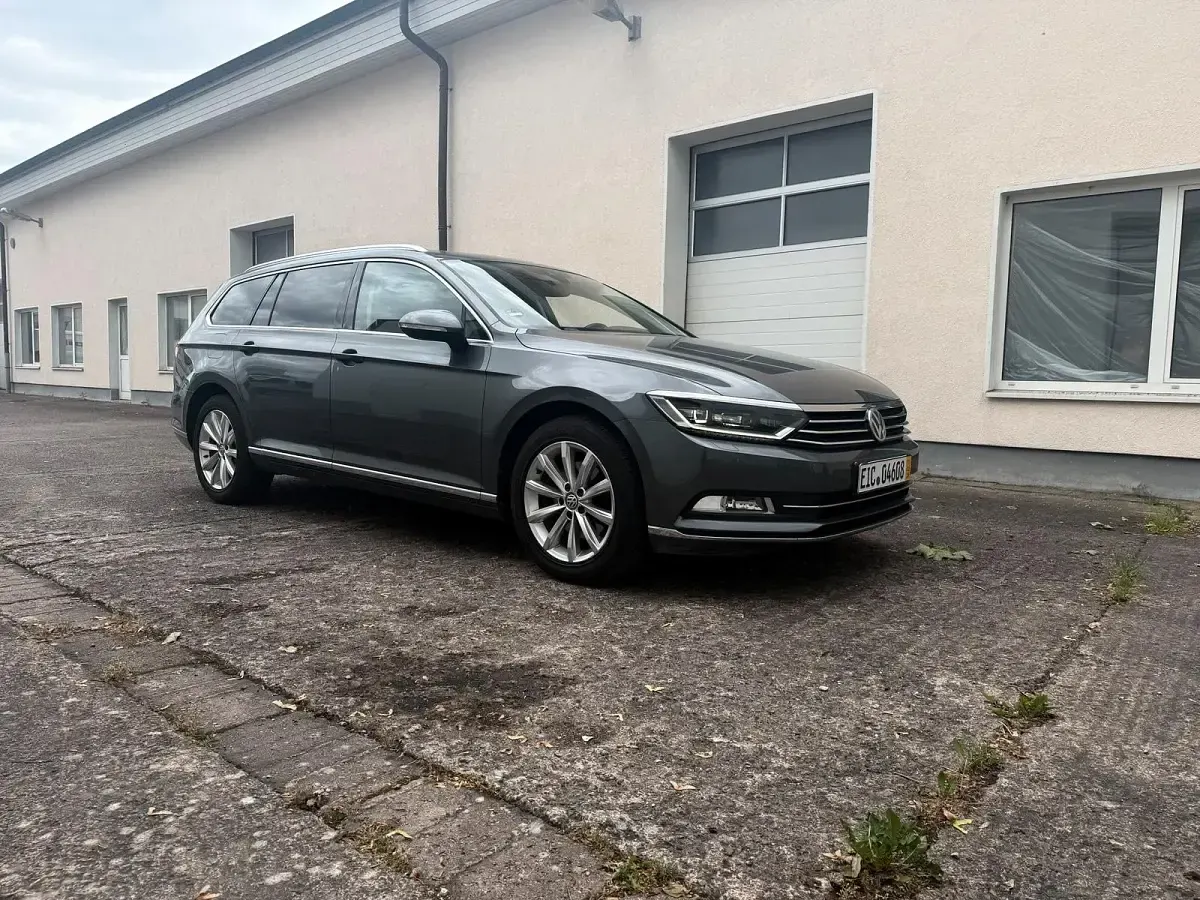 Gebraucht VW Passat Highline 190 PS (139 kW) 2015 Grau Kombi