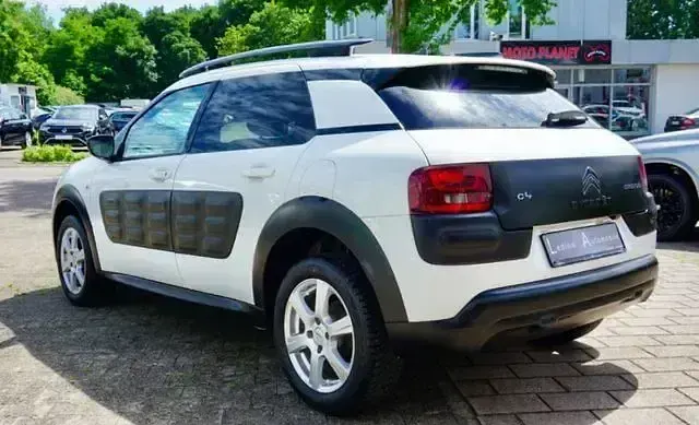 Gebraucht Citroën C4 Cactus Shine 82 PS (60 kW) 2017 Andere Kleinwagen
