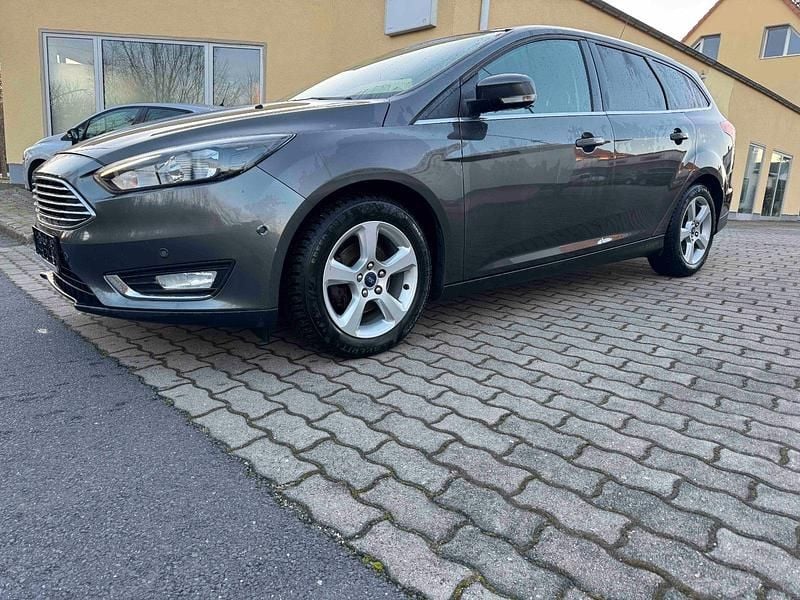 Second-hand Ford Focus 125 CP (91 kW) 2016 Gri Break