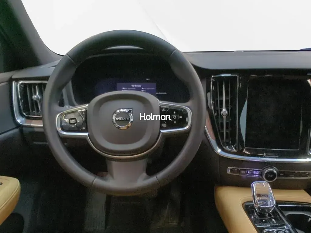 Gebraucht Volvo V60 Plus 349 PS (256 kW) 2024 Schwarz Kombi