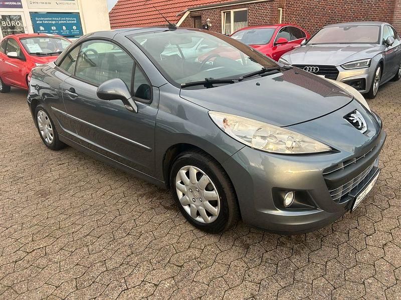 Grau Gebraucht 2010 Peugeot 207 CC Premium Cabrio | 2.550 € (Fairer Preis) - Bild 1/4