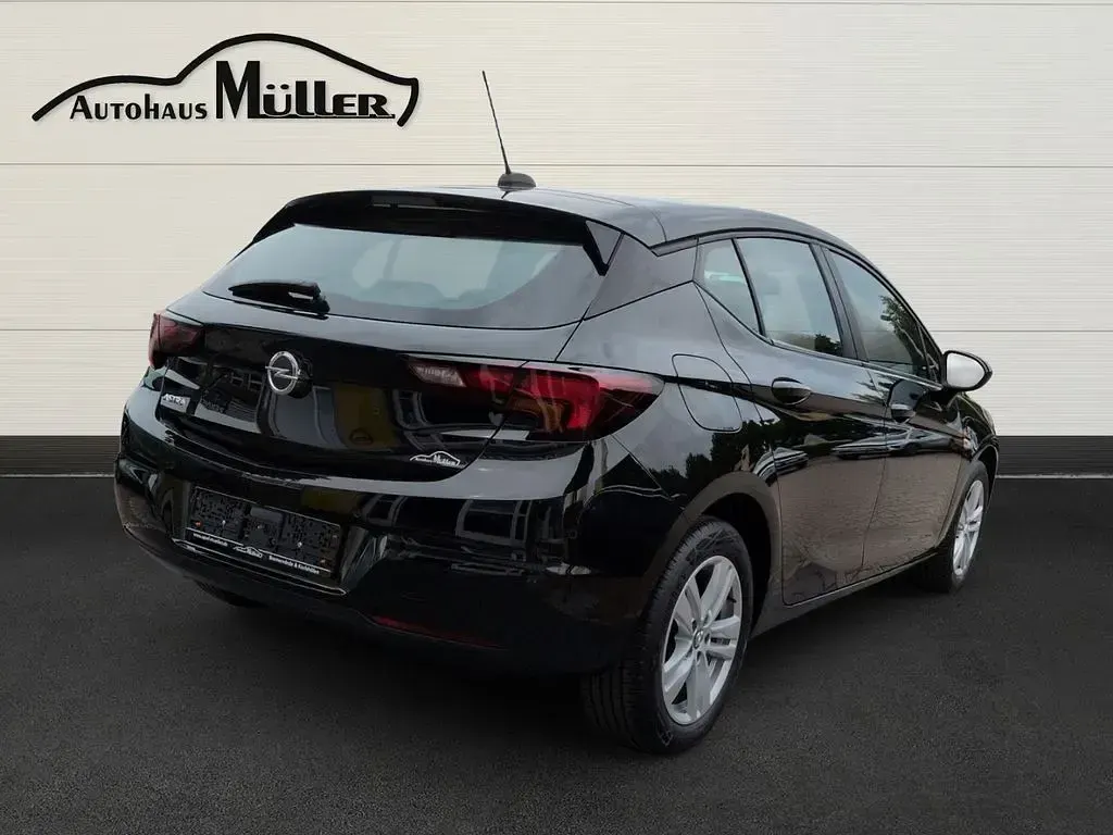 Gebraucht Opel Astra Edition 110 PS (80 kW) 2020 Schwarz Limousine