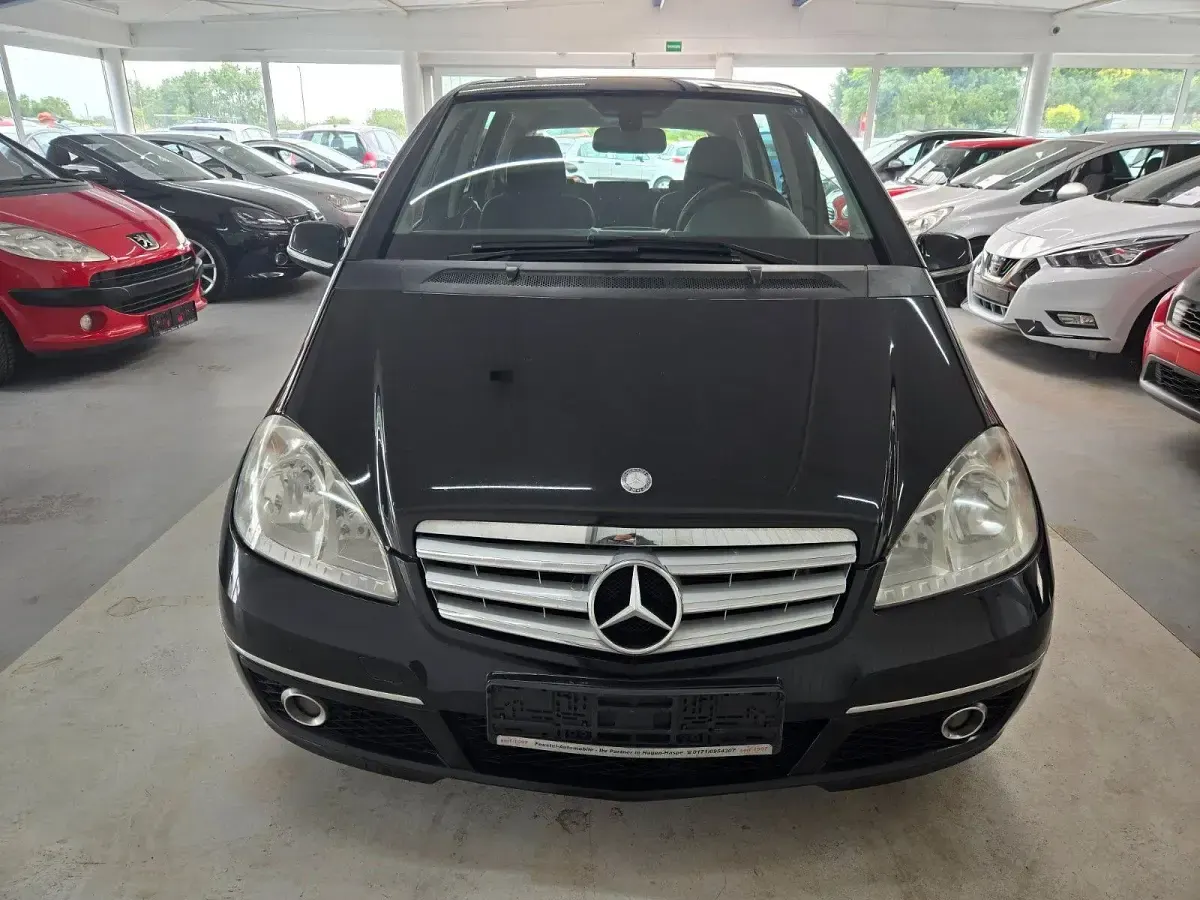 Gebraucht Mercedes A200 136 PS (100 kW) 2008 Schwarz Limousine