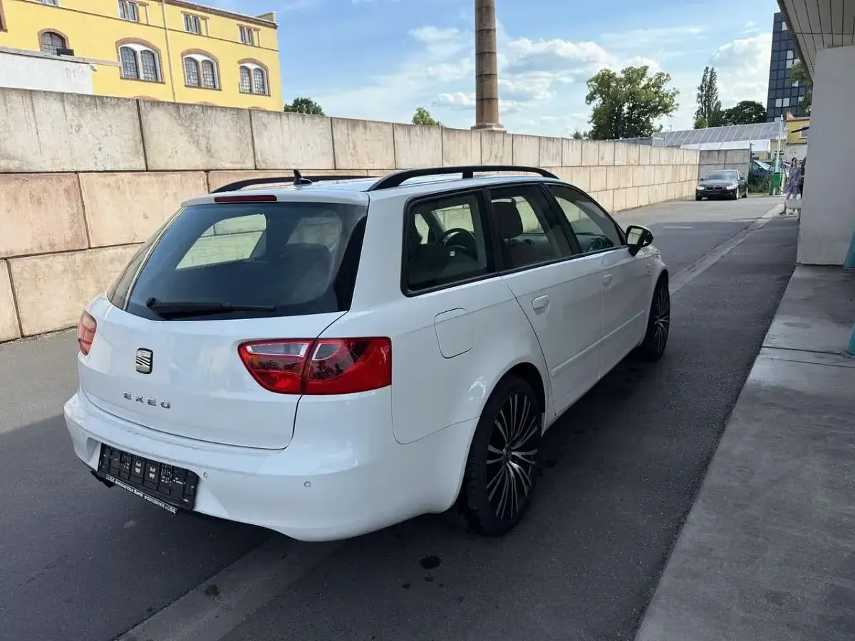 Gebraucht Seat Exeo Reference 120 PS (88 kW) 2013 Weiß Kombi