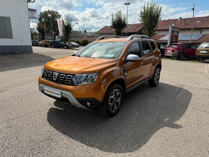 Orange Gebraucht 2020 Dacia Duster Anniversary SUV | 16.900 € (Etwas zu teuer) - Bild 1/4